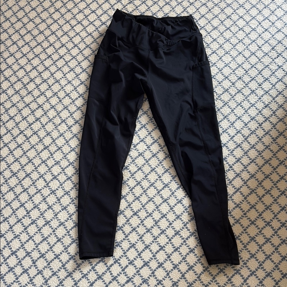 Black yoga pants With Pockets